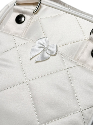 最終値下げAns Dotsloevner バッグ Ans Dotsloevner / BOOTS BAG / IVORY | THE FOUR-EYED SHOP