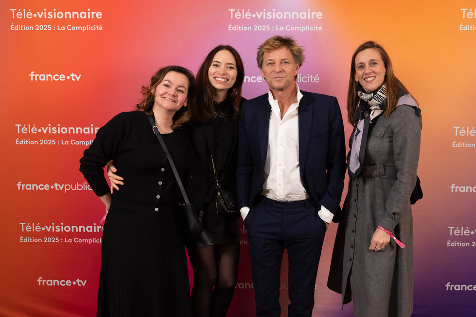 001-FR-Televisionnaire-Marco Strullu-0225-0159