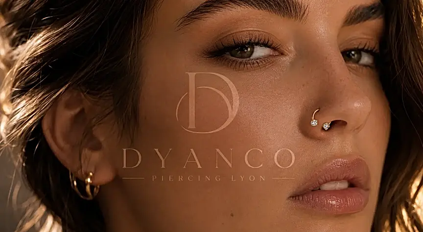 Piercing nez anneau circulaire en titane avec strass serti