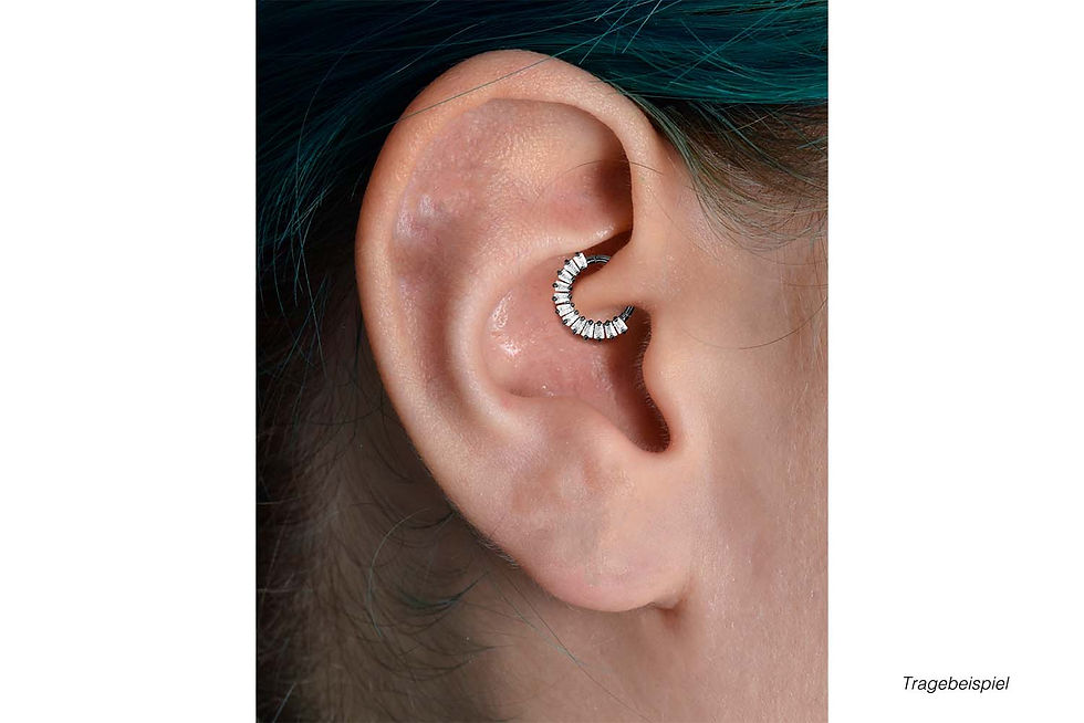 Thumbnail: Piercing anneau septum et hélix 12 cristaux