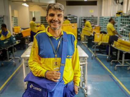 Correios lançam concurso com mais de 3 mil vagas e salários que chegam a R$ 6,8 mil; confira o edital.