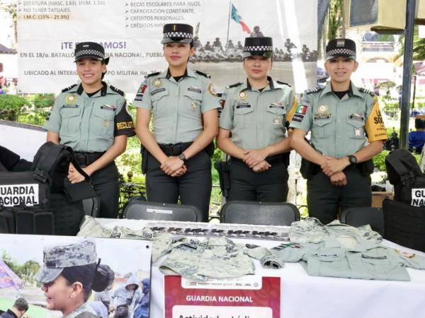 Acerca coordinación interinstitucional salud gratuita, prevención y servicios a familias de Huauchinango.