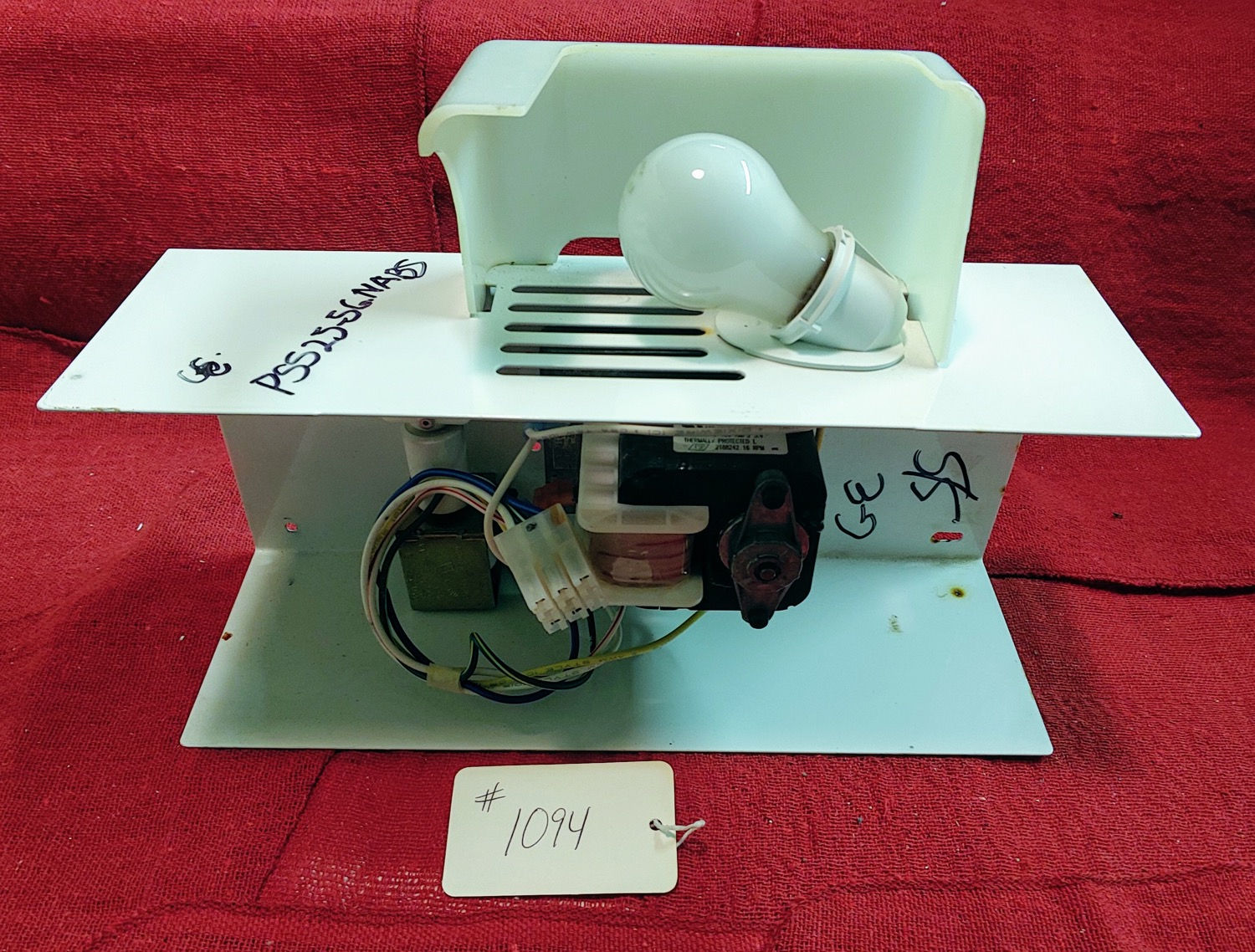 GE Refrigerator ice maker auger