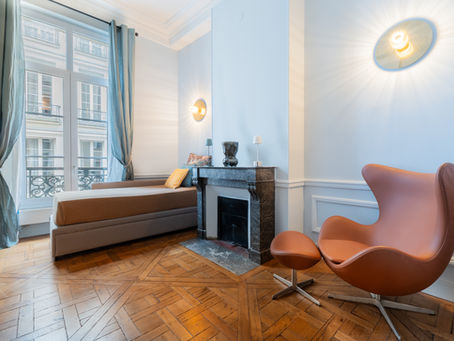 Les règles juridiques à connaître pour les investisseurs étrangers à Paris