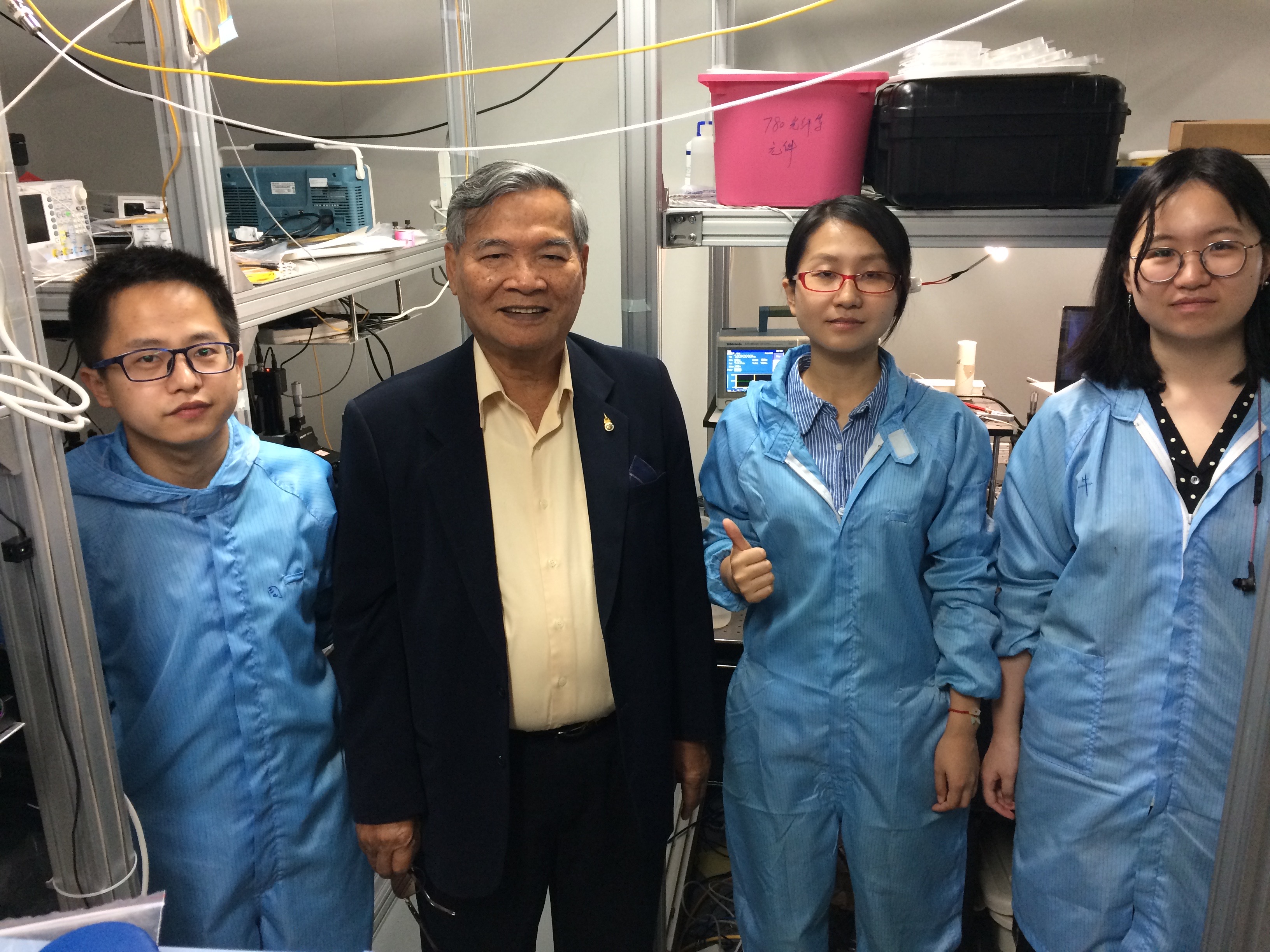 Lab visit c)