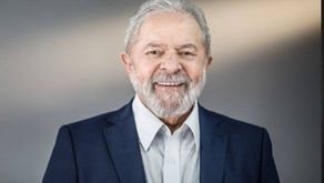 LULA É ELEITO PRESIDENTE DO BRASIL