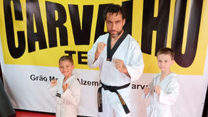ENCRUZILHADENSES RECEBEM GRADUAÇÃO EM TAEKWONDO