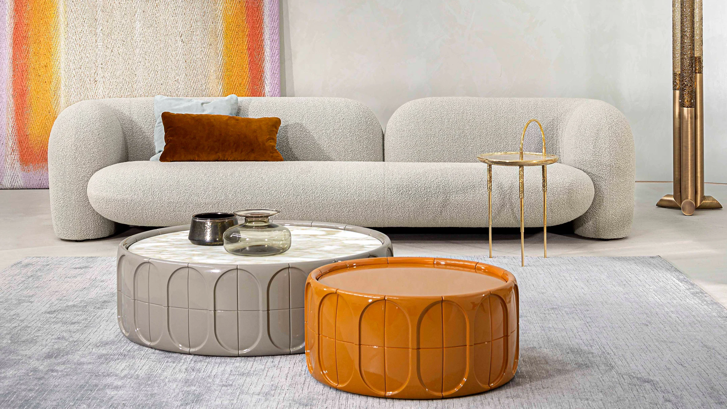 gio-sofa-luca-erba-hessentia-hero.webp