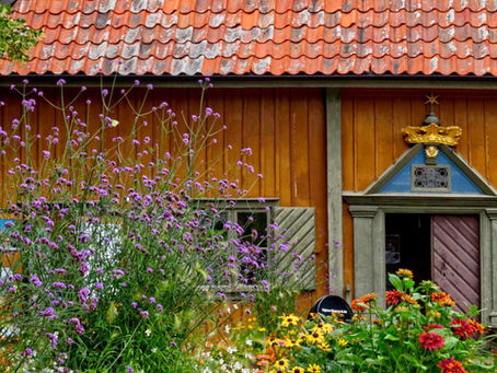 (20)Day Twenty: Sigtuna and Anundshög – In Pursuit of Runestones, Historical Ruins, and Mysteries