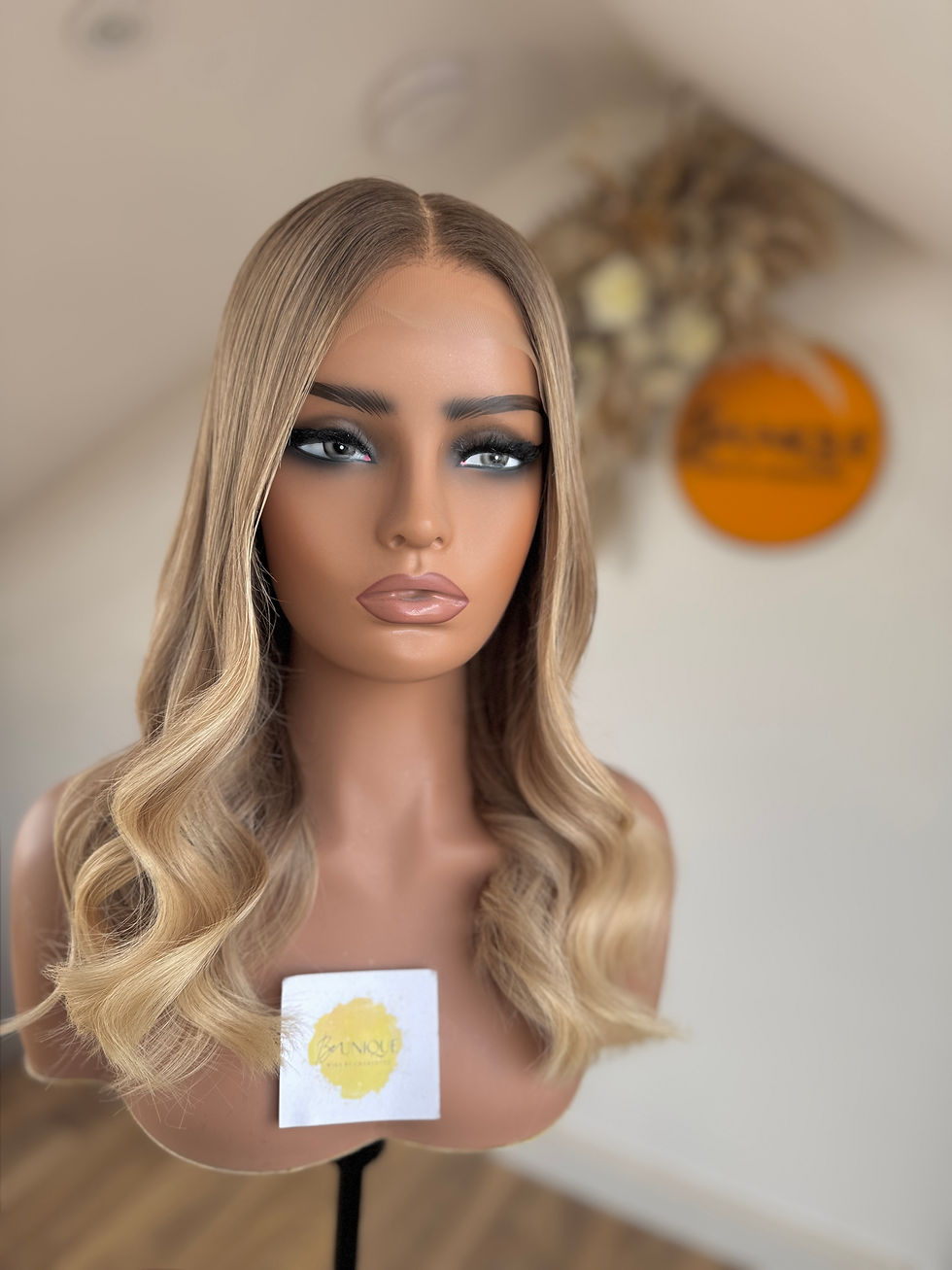 Thumbnail: Ella ( small cap) 