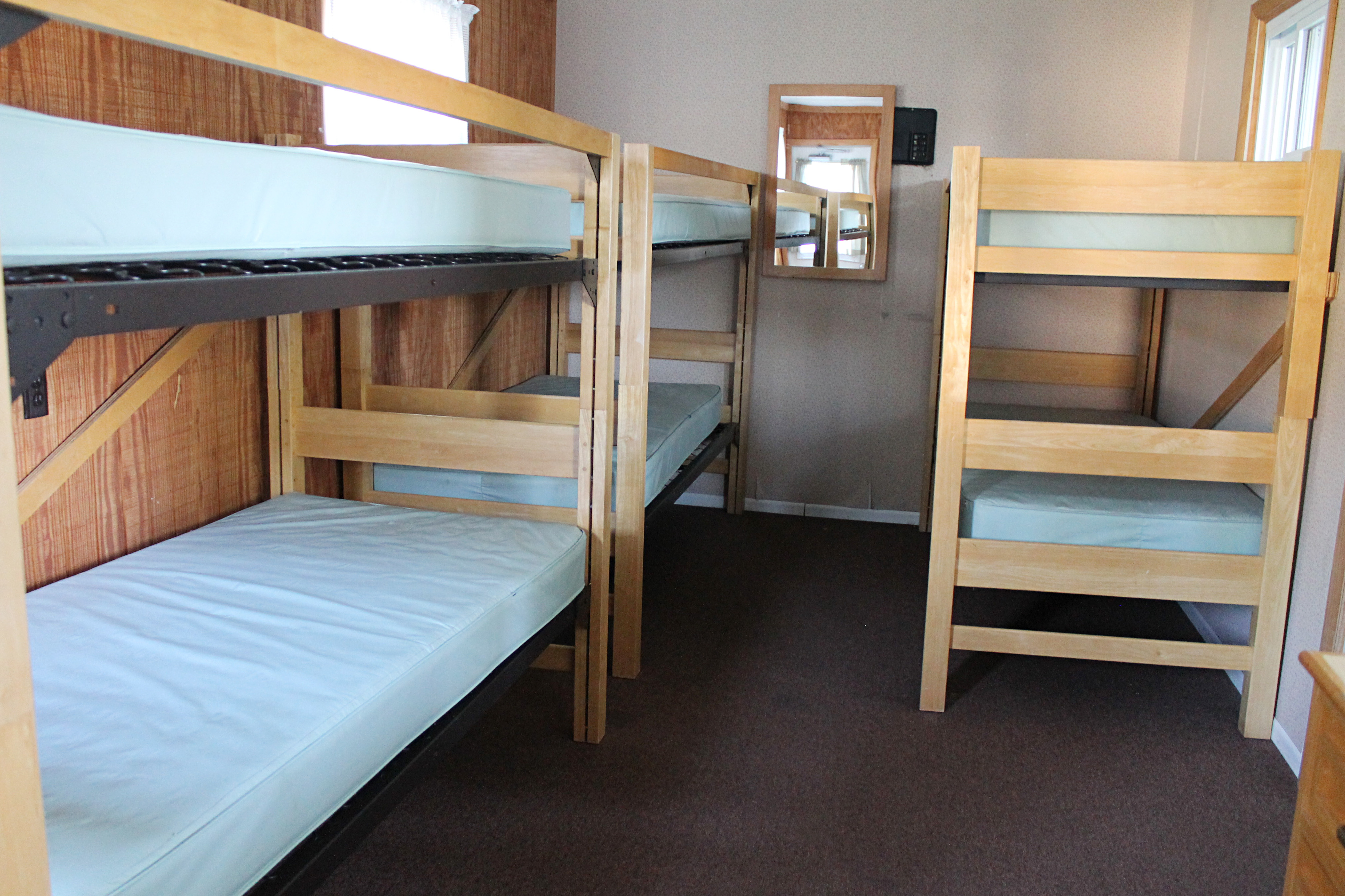 Driftwood Cabins Lake Placid Christian Conference Center, Hartford