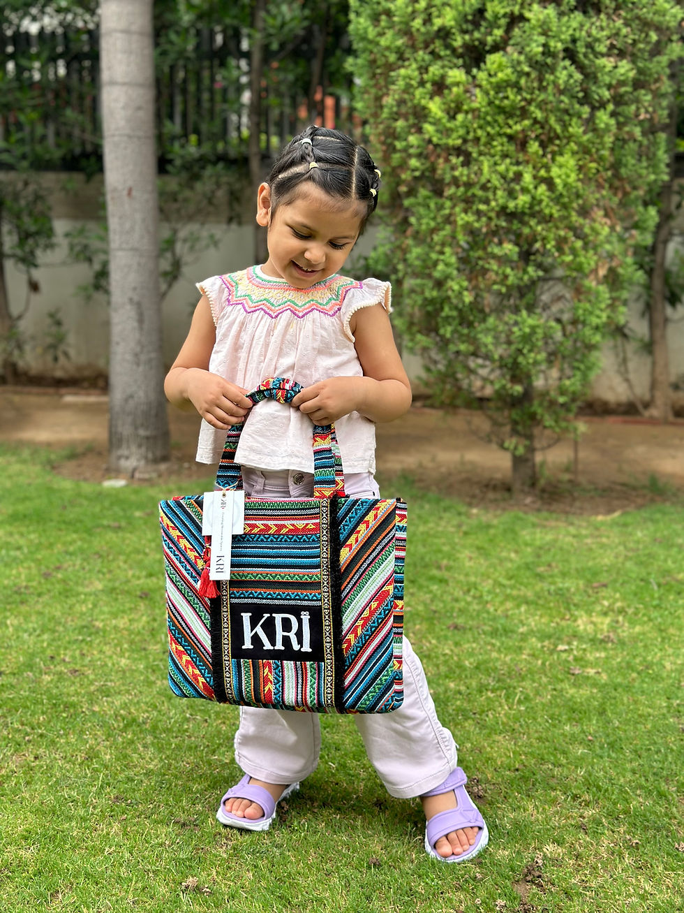 Thumbnail: Distressed Multi-Jacquard Fringe KRI Tote bag