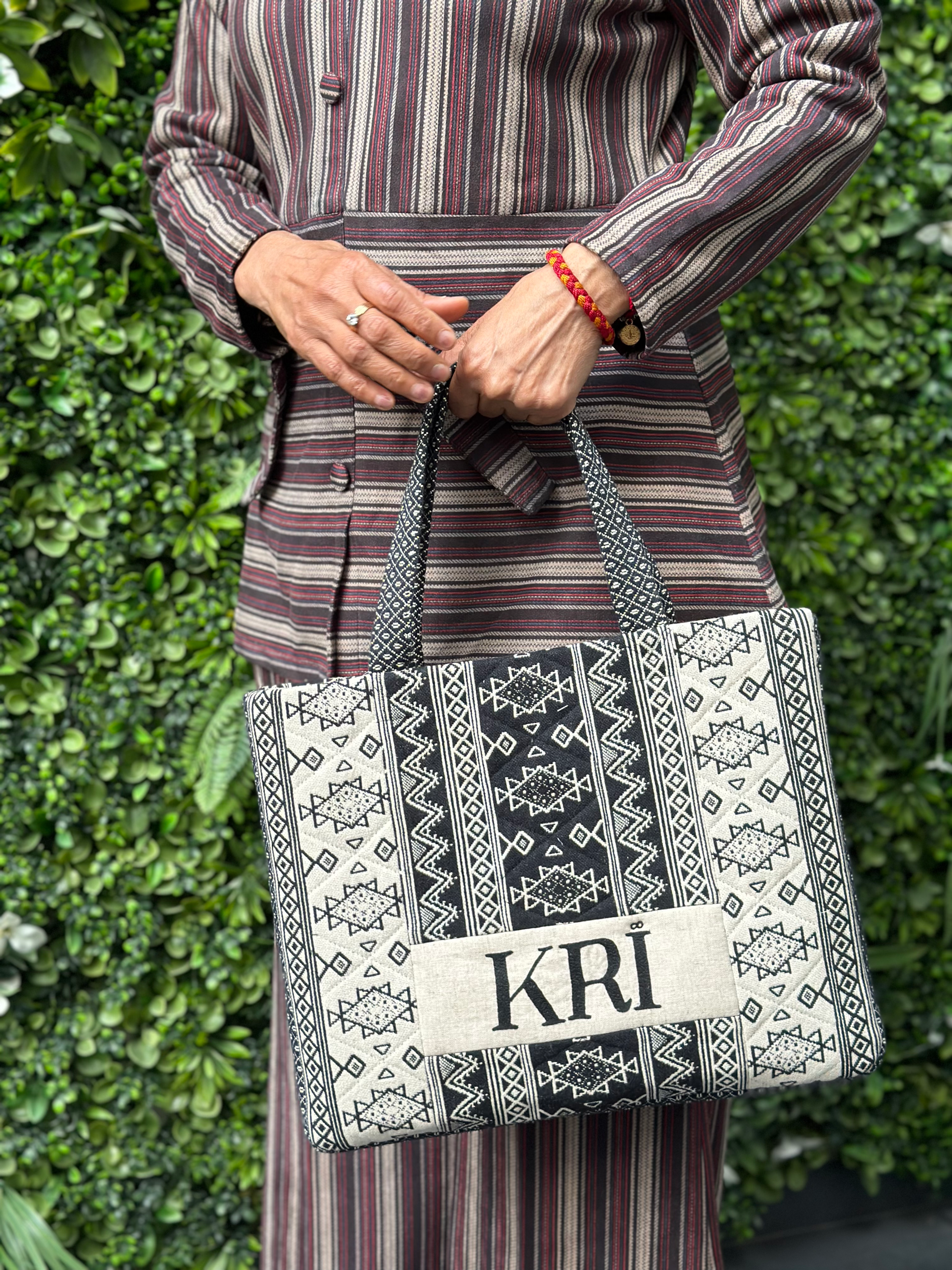 Black or White KRI Tote bag