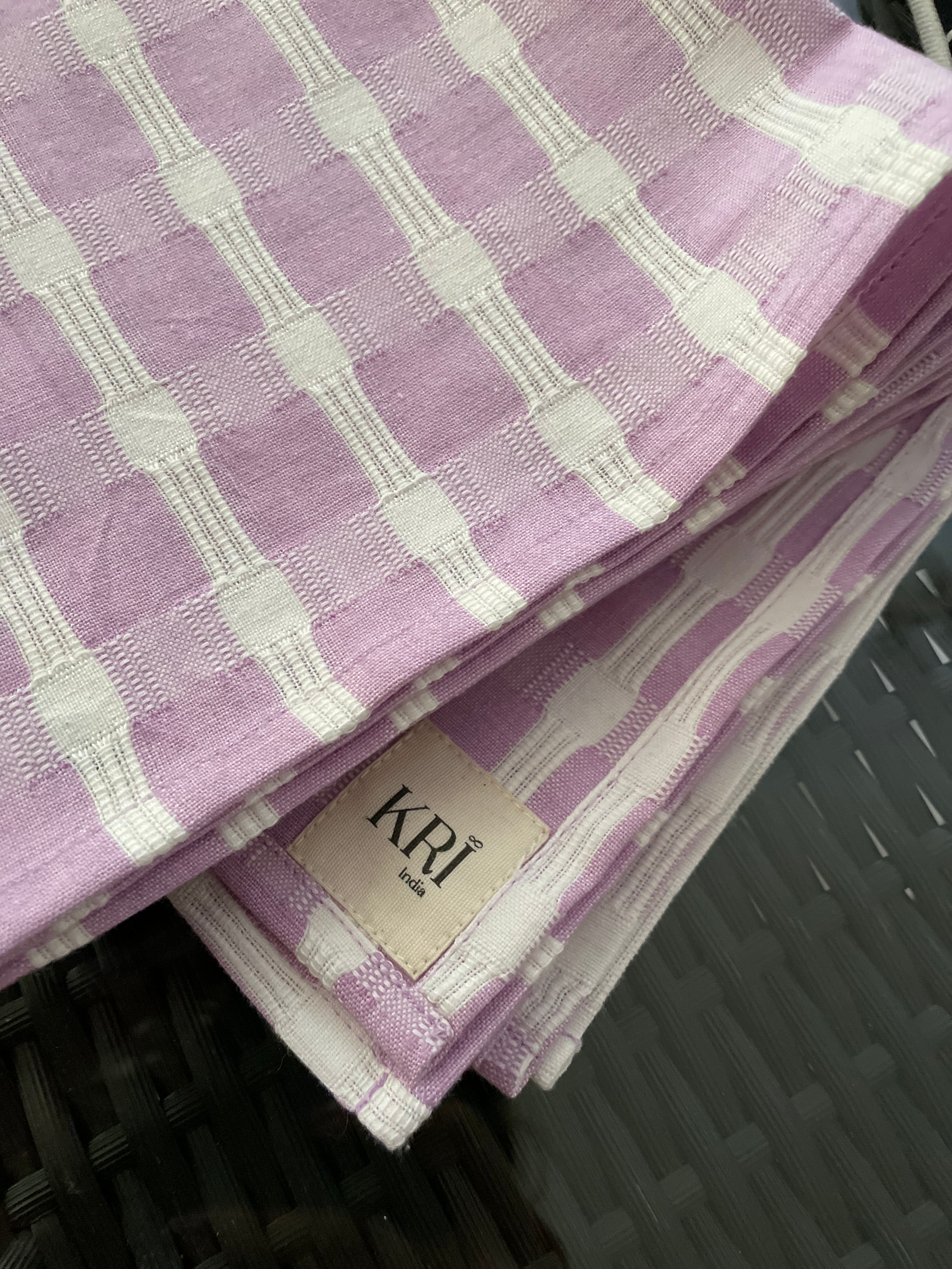 The Minimalist Set of 4 Kitchen Napkins- Lavender