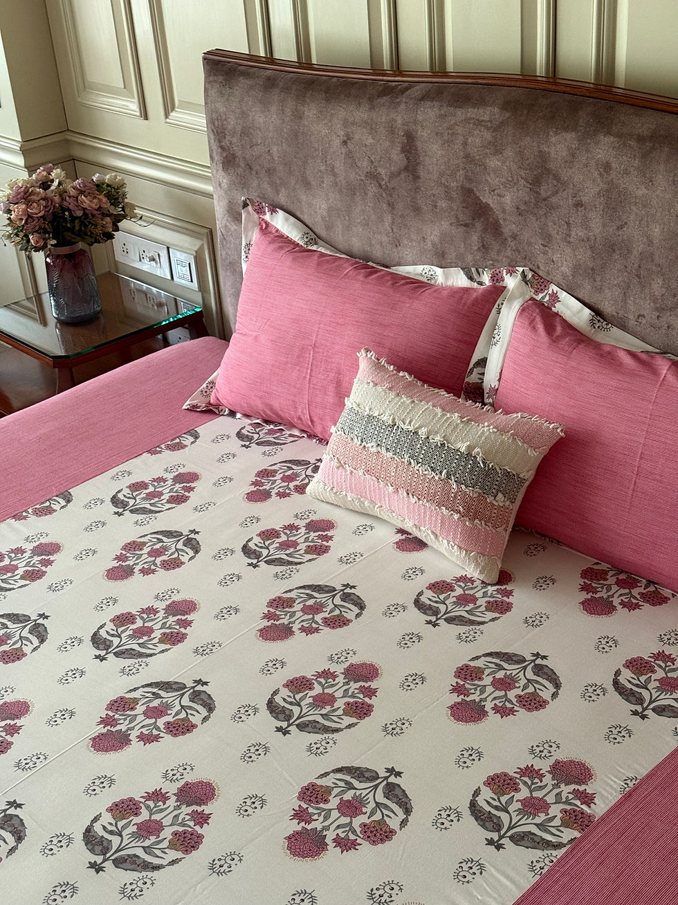 Thumbnail: Bloom Pink Paisley Darbar Bedsheet Set