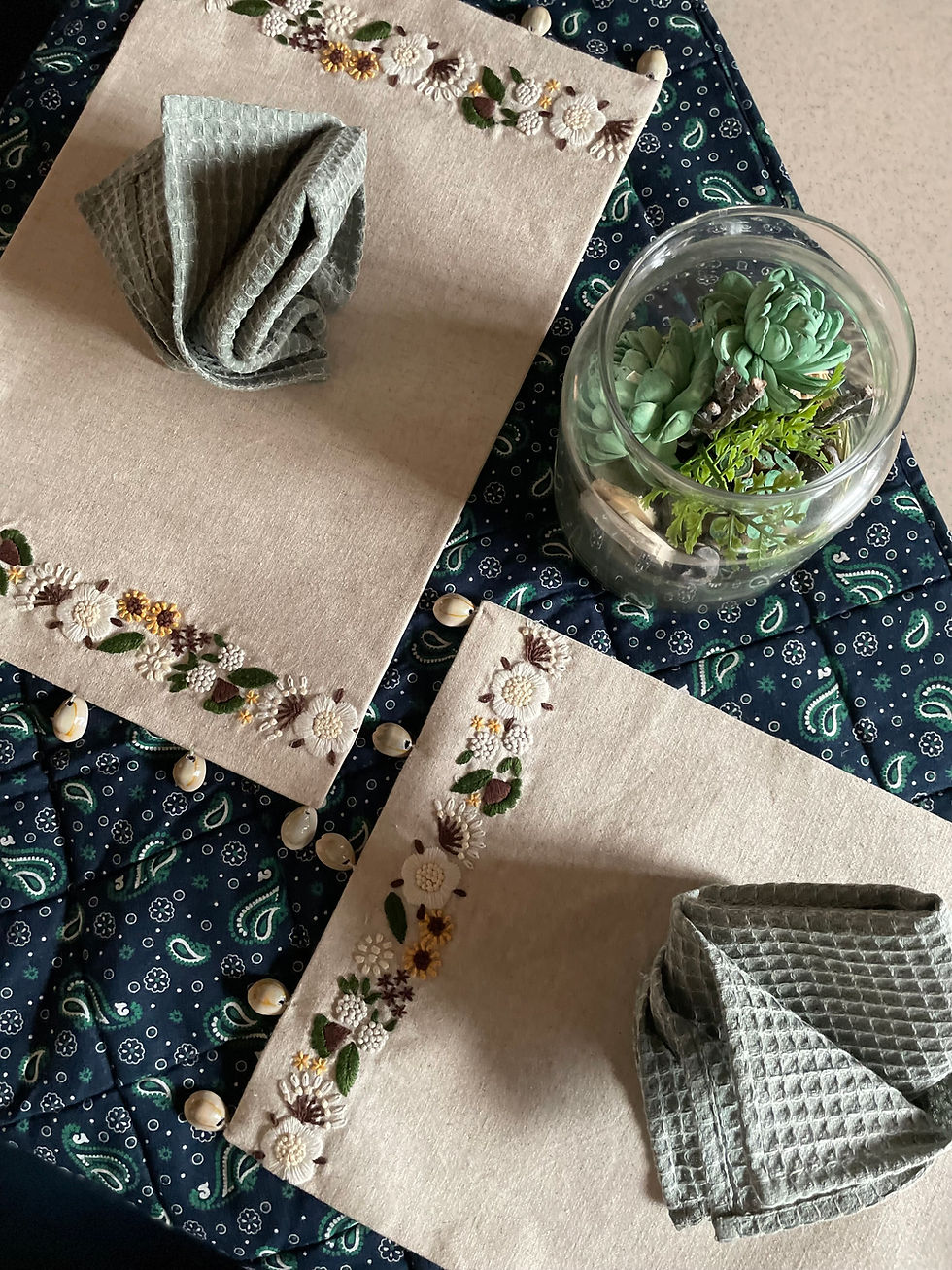 Bloom Hand embroidered shell Table Placemats