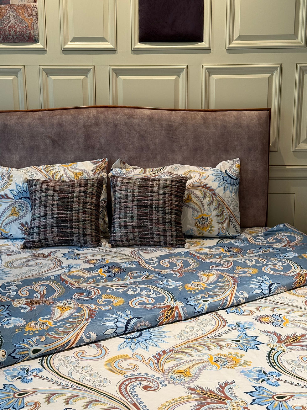 Thumbnail: The Minimalist Duotone Paisley Comforter Set