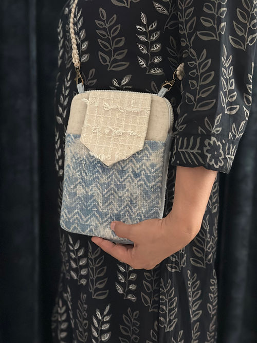 Distressed Textured 3-way Sling Bag
