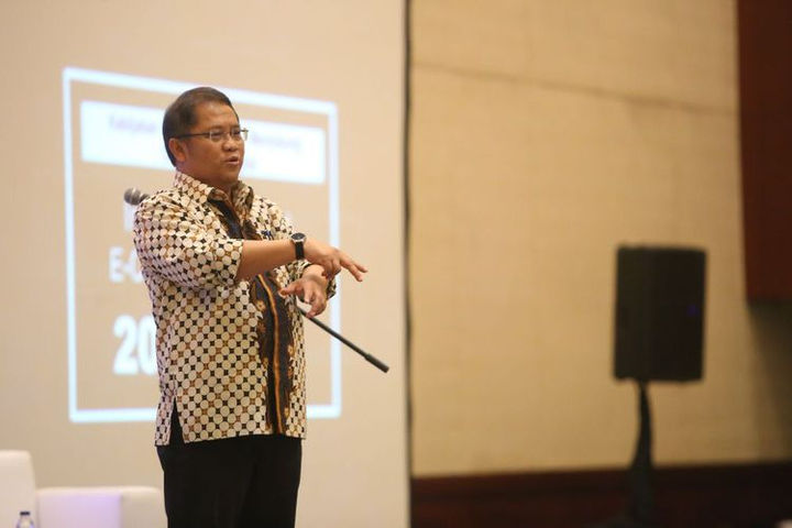 Menkominfo Imbau Kepala Daerah Tak Jadikan "Smart City" Bahan Jualan | PT RIFAN FINANCINDO