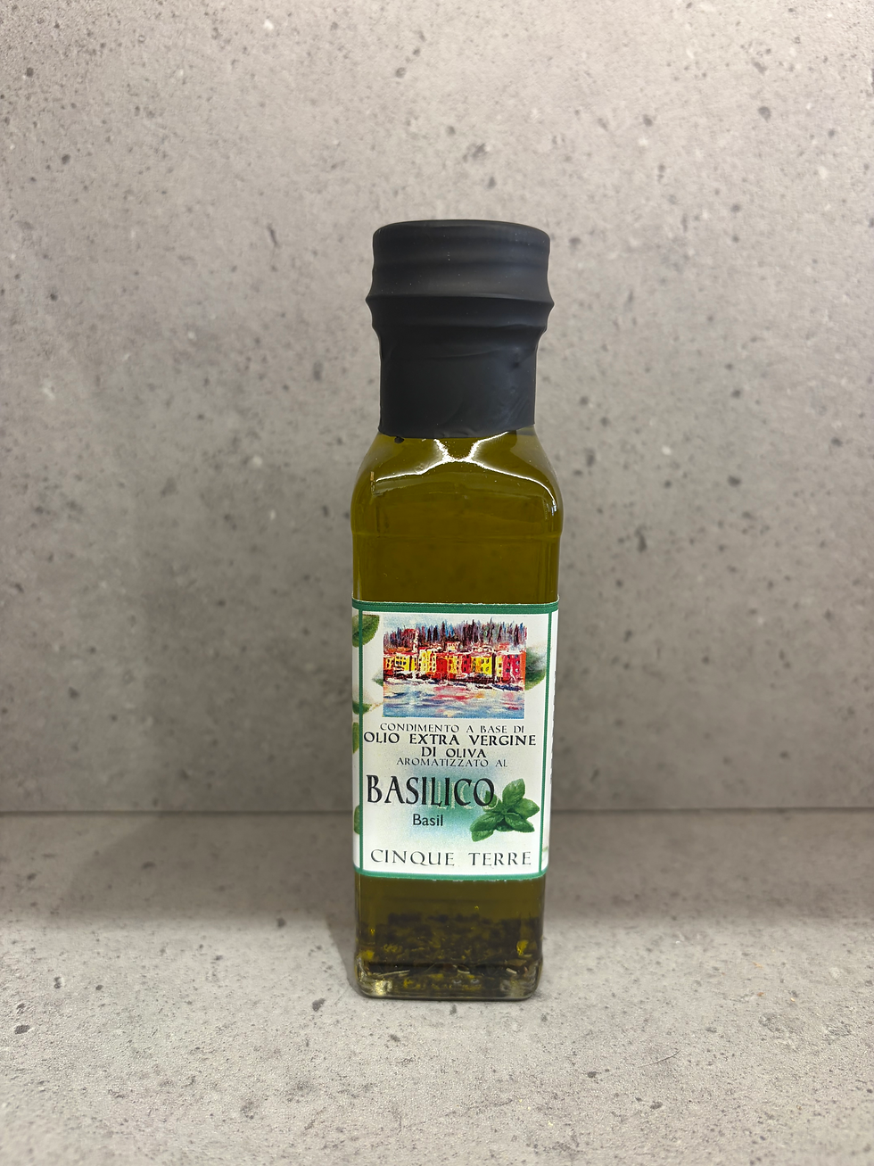 Thumbnail: Olio aromatizzato al basilico - Basil flavored oil