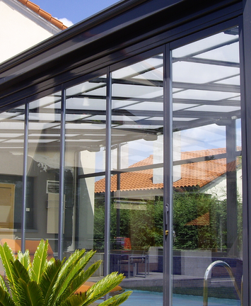 Glass Room with Roof 4.png