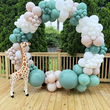 #LuxuryPopEvents #HighEndballoons #luxuryballoons #columbusohevents #balloonvendor #vendorcolumbusoh #ohioballoons #balloonartist