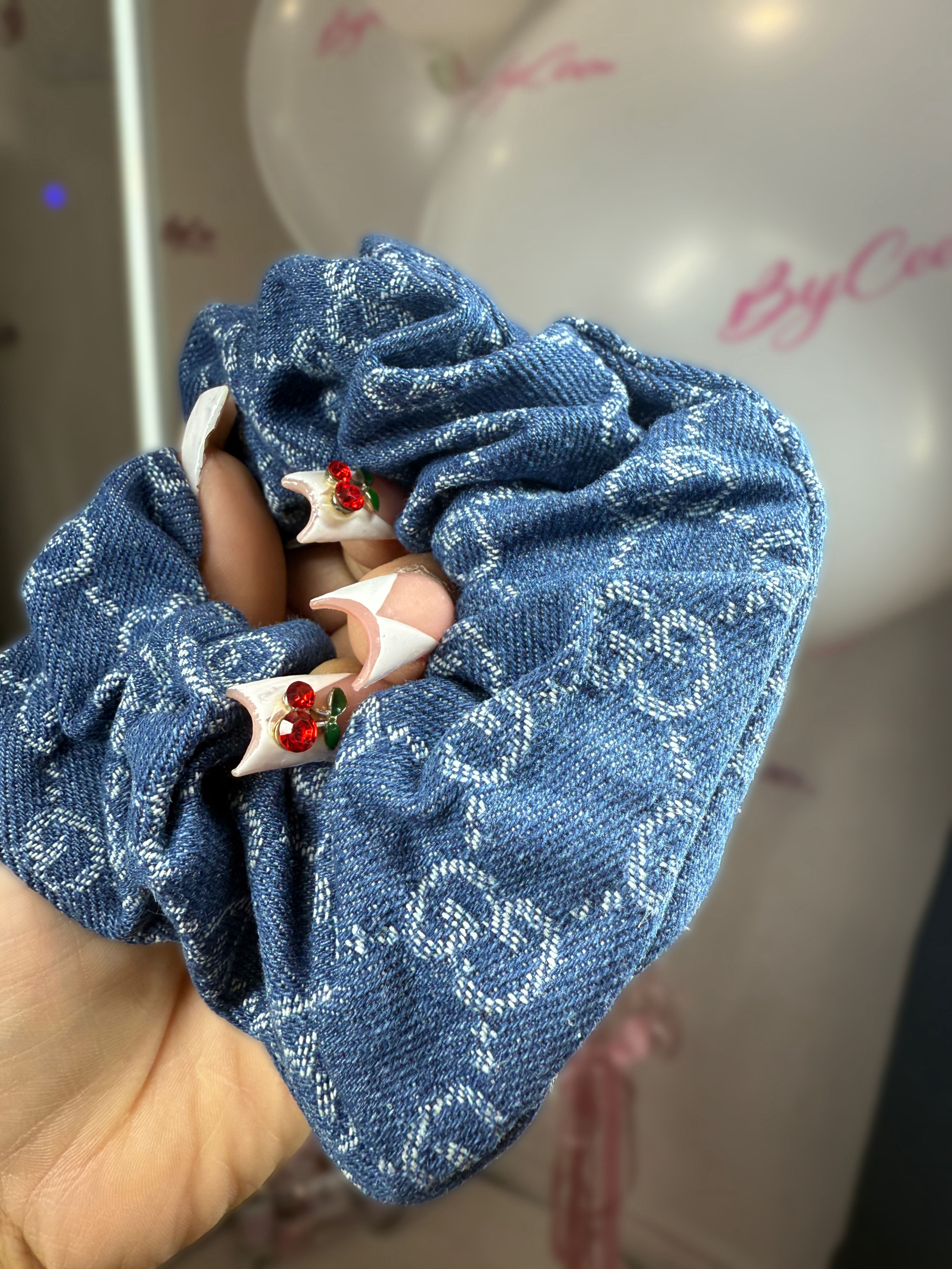 Bur or Guc Scrunchies 