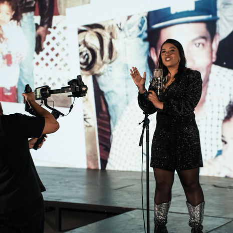 JÉSSICA REIS, FILHA DE JOÃO PAULO, ESTREIA NA MÚSICA COM HOMENAGEM COMOVENTE AO PAI