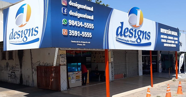 Designs Comunicação Visual, fachada em lona, Letra caixa em PVC expandido, adesivos, placas de loja, fachada, impressão digital, serviços gráficos, banner, faixas, envelolpamento de geladeiras, envelopamento de veículos, corte a laser, corte em router, .jpeg
