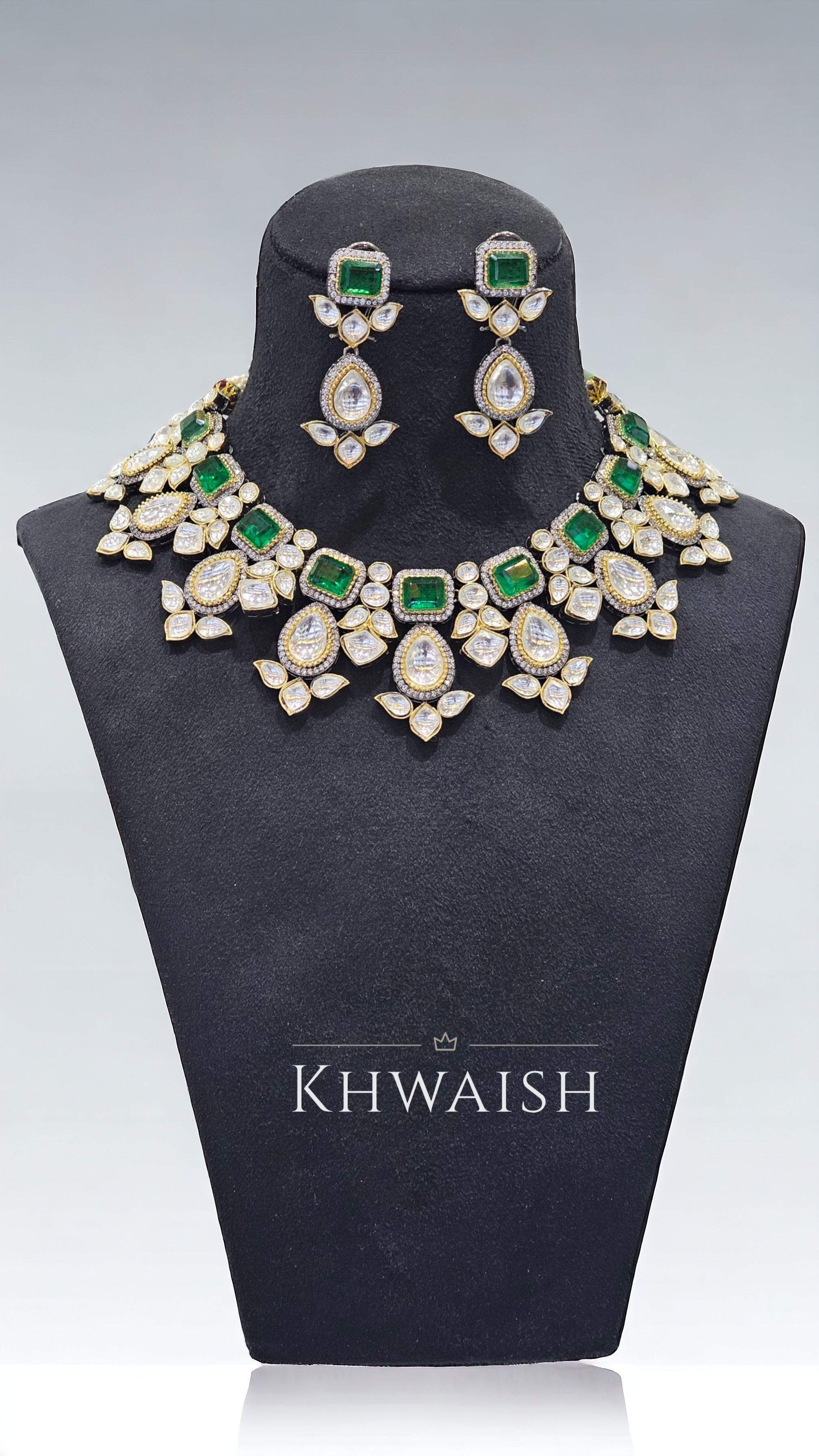 emerald green kundan polki necklace set