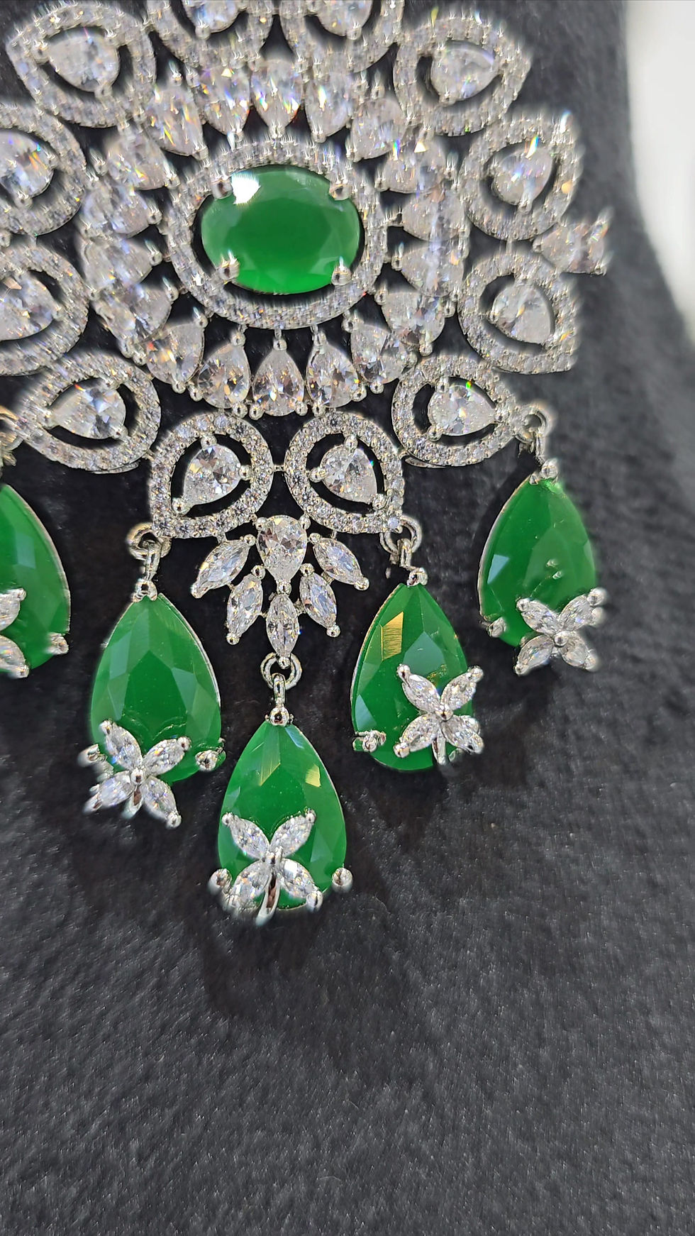 Emerald Floral Dangling Earrings