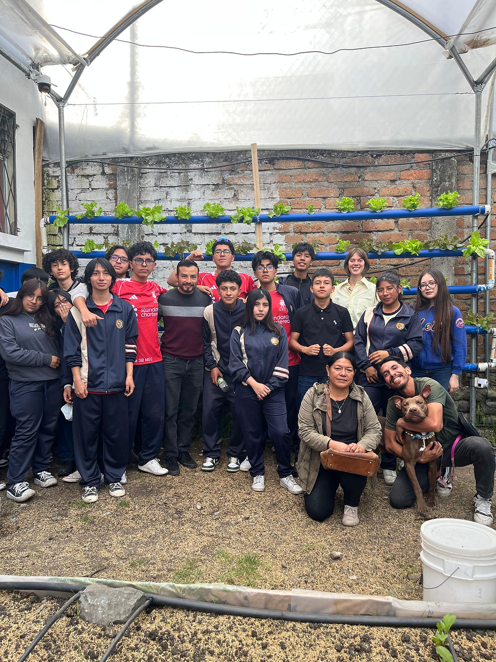 Charla de compostaje y fortalecimiento de invernadero escolar