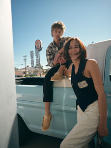 20221214_HeyDude_04_GAS STATION_1498 2.jpg