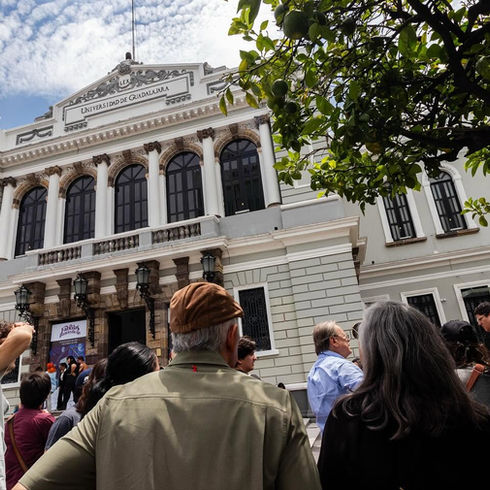 El MUSA Museo de las Artes de la Universidad de Guadalajara estará de fiesta durante todo el mes de octubre por la celebración de su 32 aniversario, con la develación de un mosaico fotográfico, Noche de Museo, activaciones para infancias, visitas especiales y más.