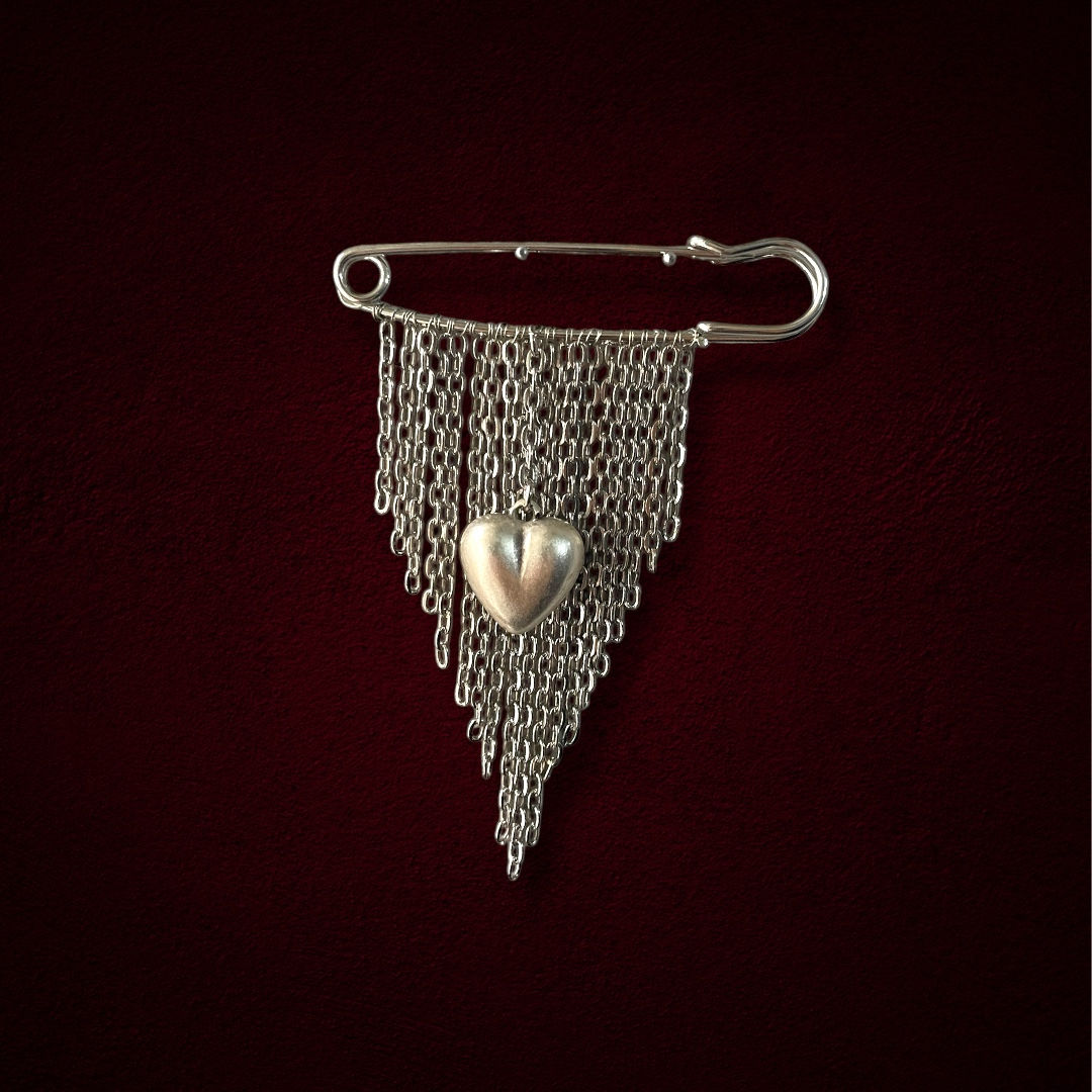Nivra Pin
