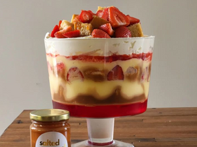 Salted Caramel Strawberry Trifle 