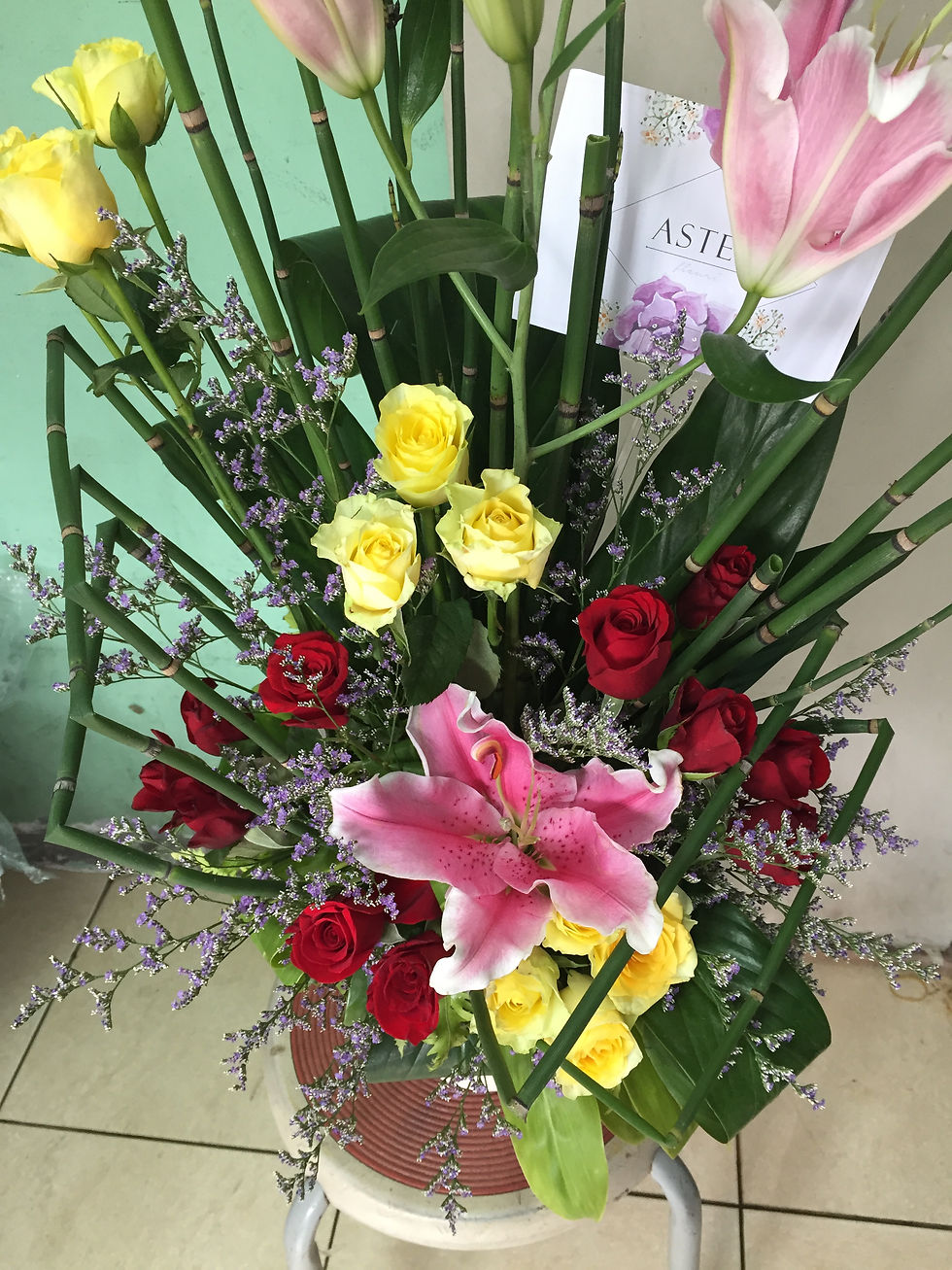 Thumbnail: Ikebana Stylish