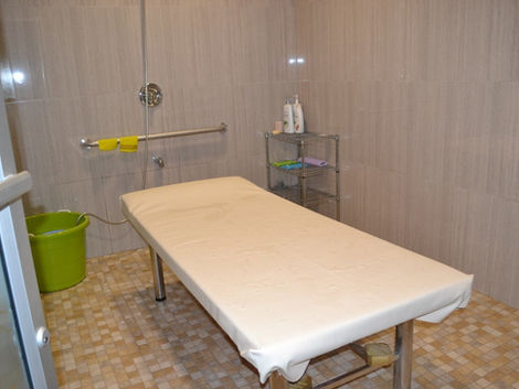 Korean body scrub treatment room