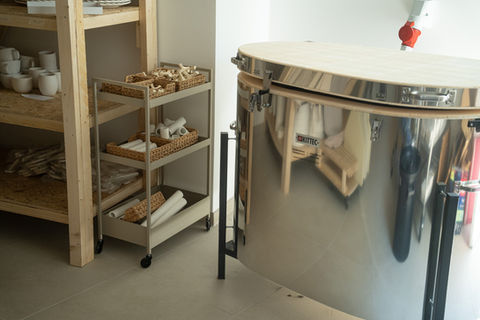 Meerwalt Studio in Meerbusch. Keramik selbst bemalen