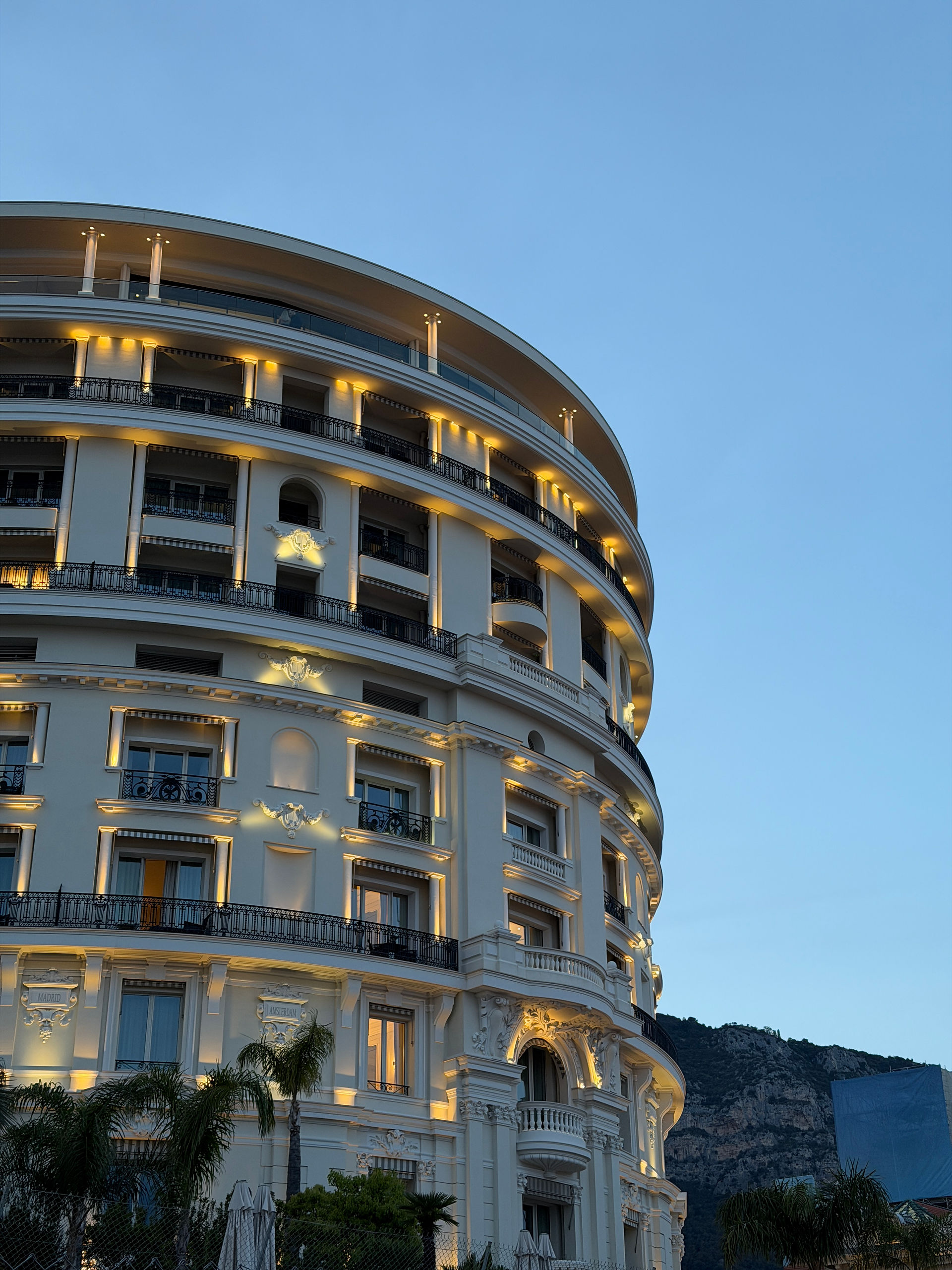 Monte-Carlo by night