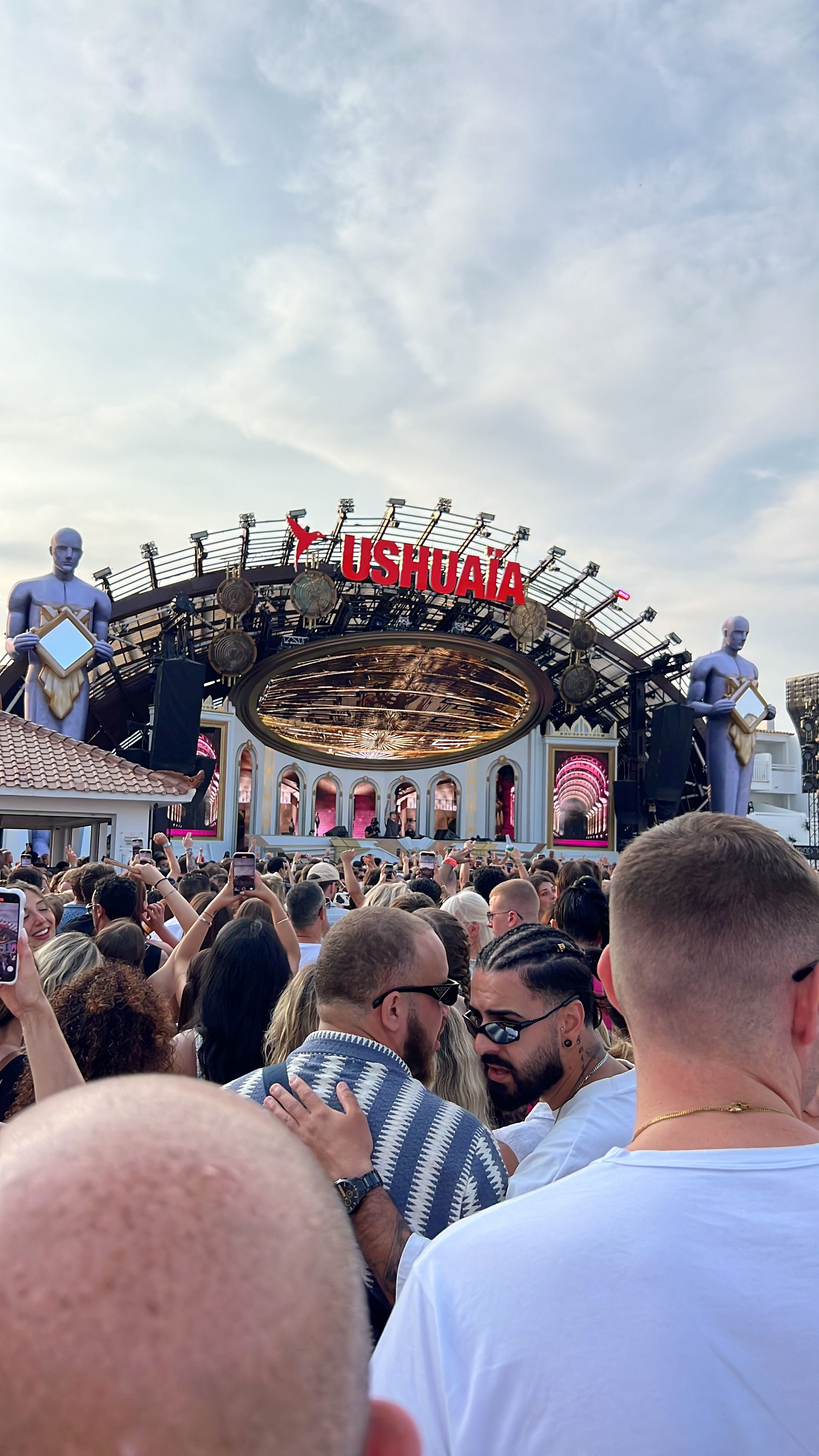 Ushuaia during DJ set