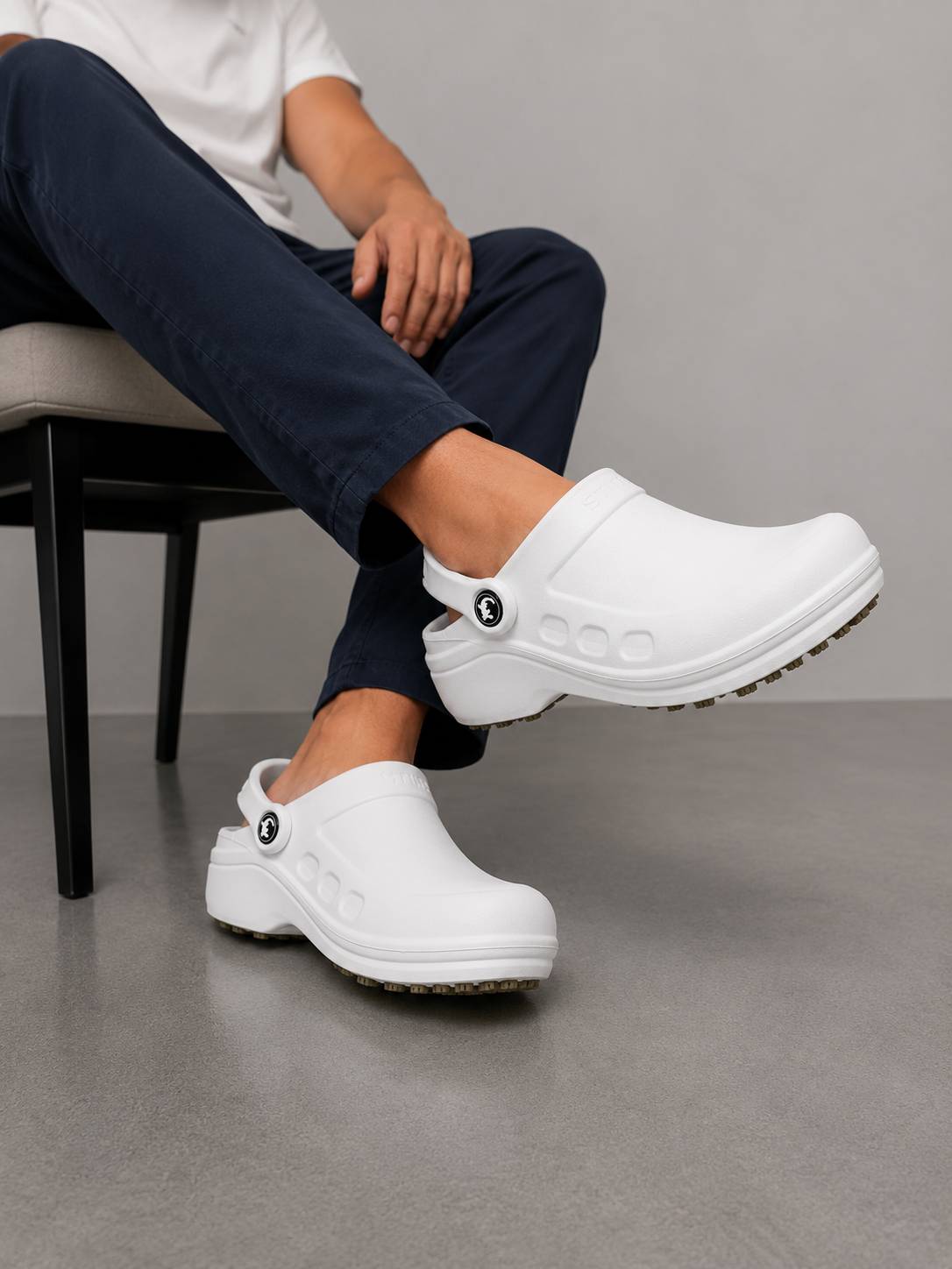 STICKY SHOES CROCS MAN CLOG