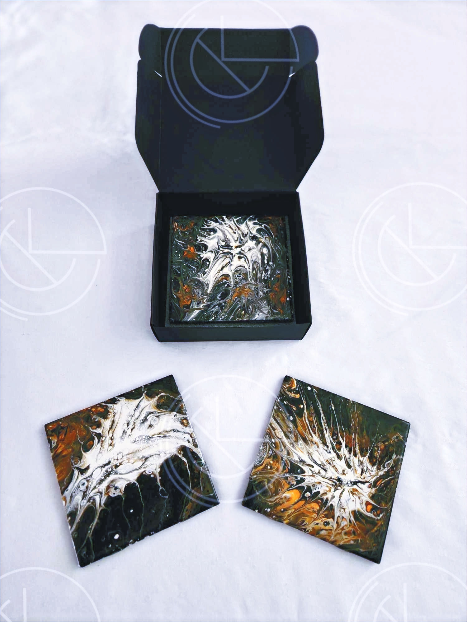 Halloween pouring abstract with webbing