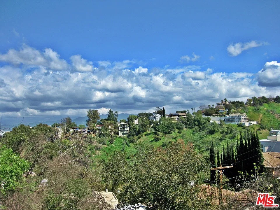 Avenida Del Sol View