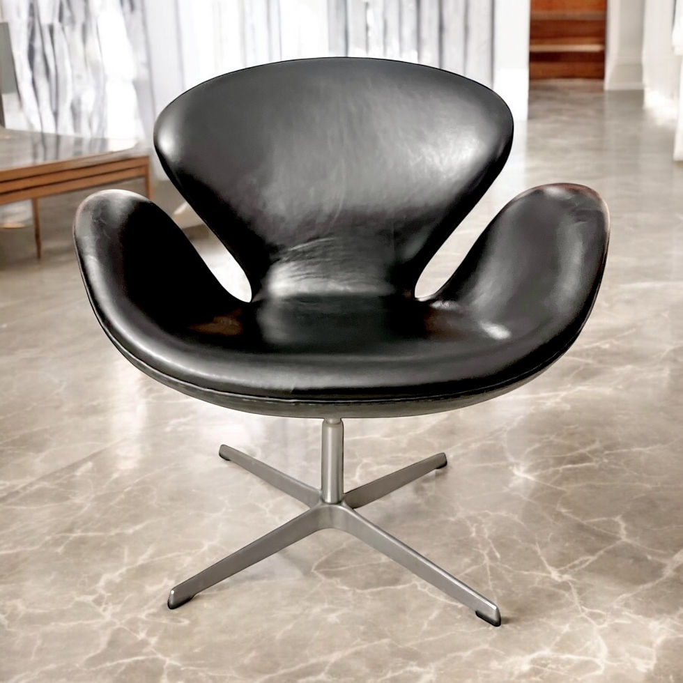 Miniaturebillede: Arne Jacobsen — Swan Chair model 3329 | Fritz Hansen