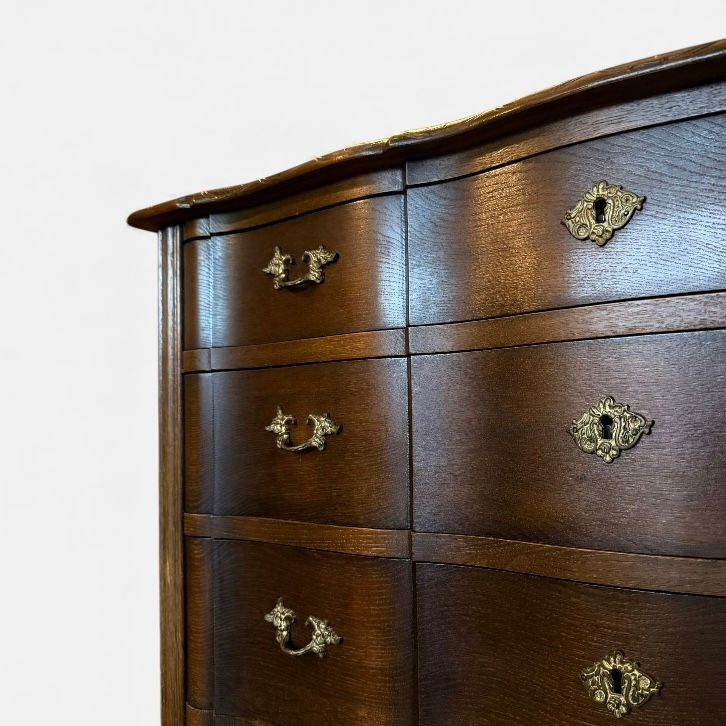 Thumbnail: Dansk møbelproducent | Highboy kommode i egetræ