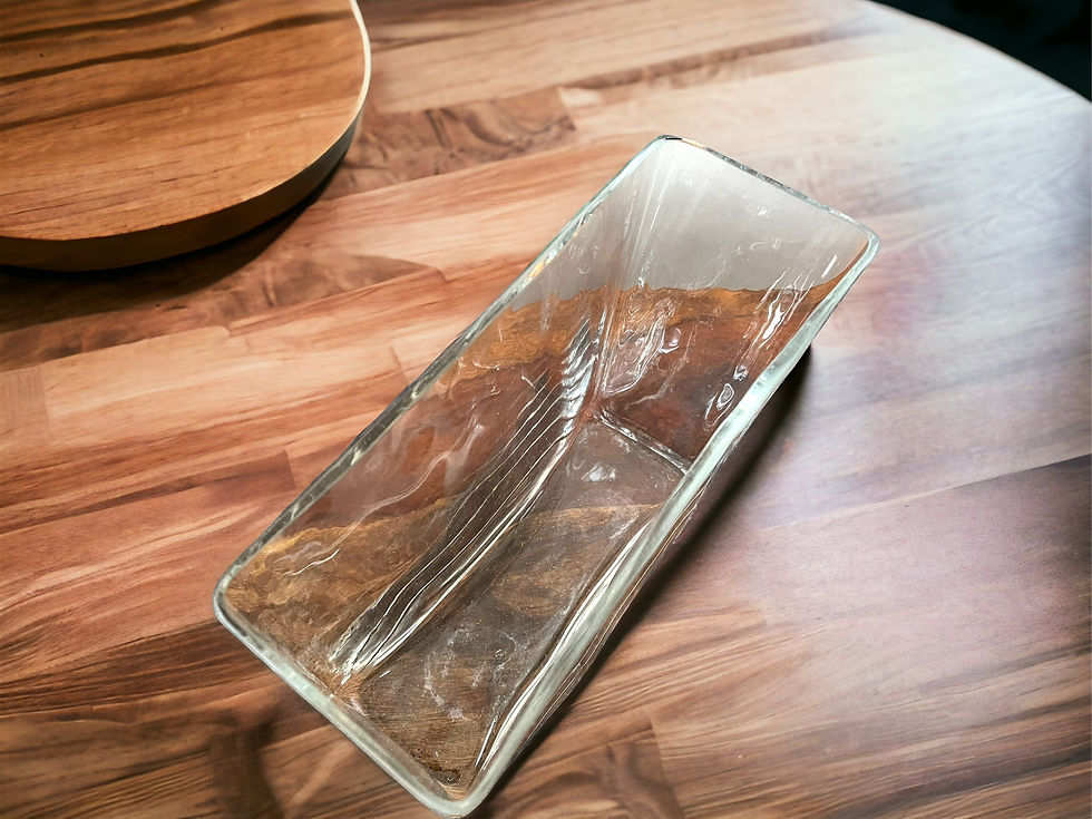 Thumbnail: Scandinavian – glass vase with organic wave base