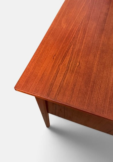 Miniaturebillede: Dansk Møbelsnedker  | Teak skrivebord