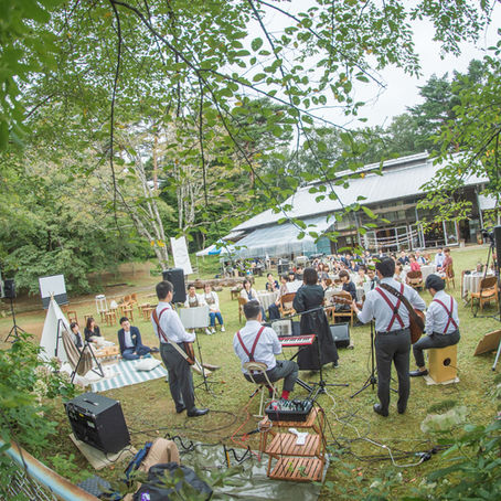親族と友人のパーティを分けて行う2party Weddingについてブログでご紹介中です。