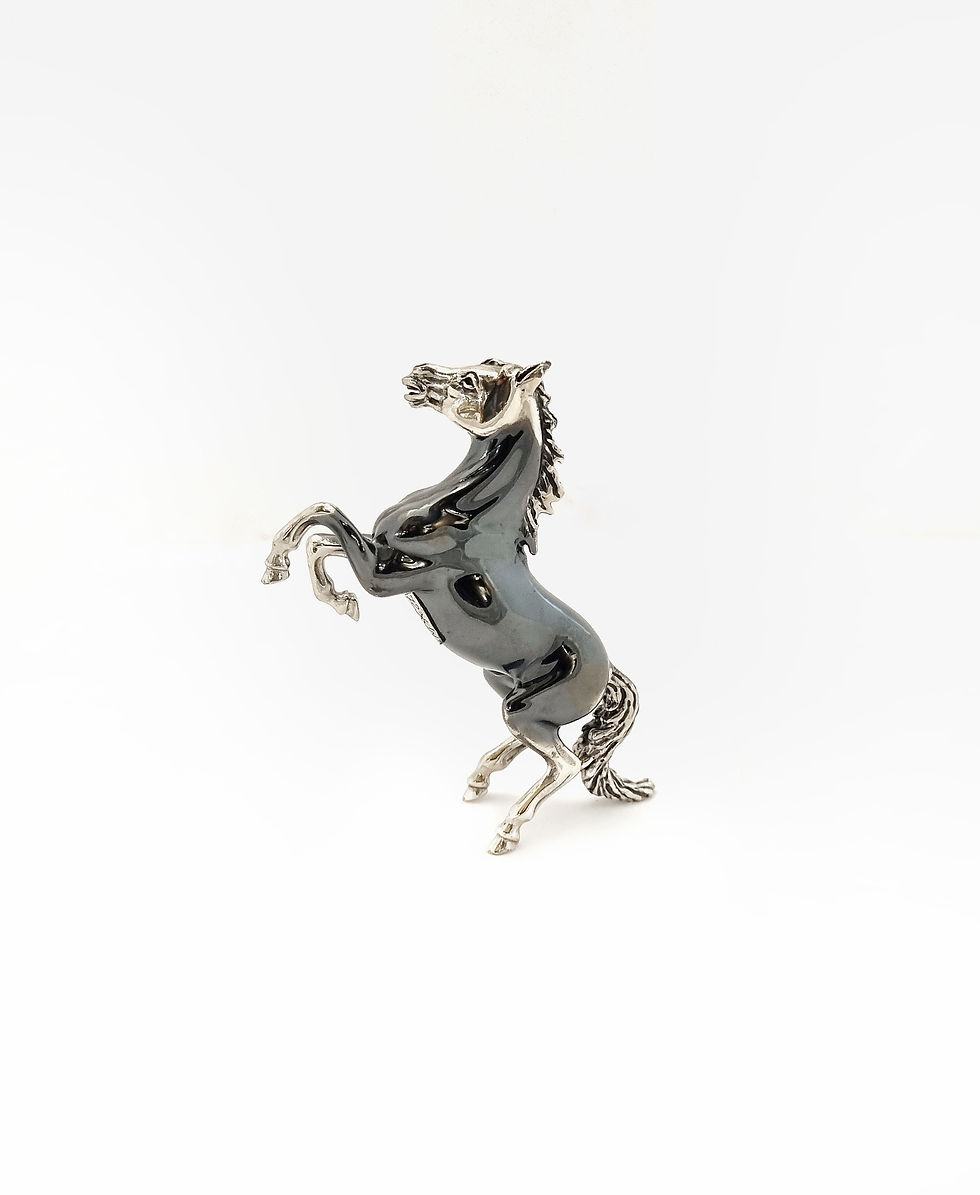 縮圖：Decorative Silver Horse